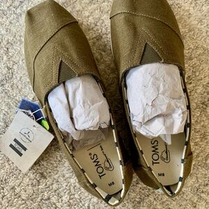 TOMS Men’s Alpargata Slip-On, Military Olive Heritage Canvas, NWT, *Men’s• Sz 8